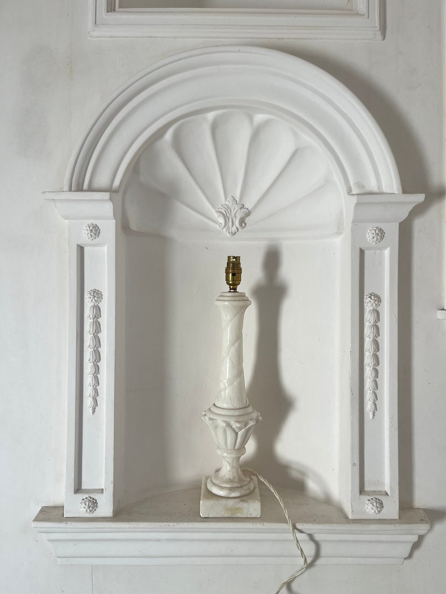 Alabaster Lamp with Leaf Detail
