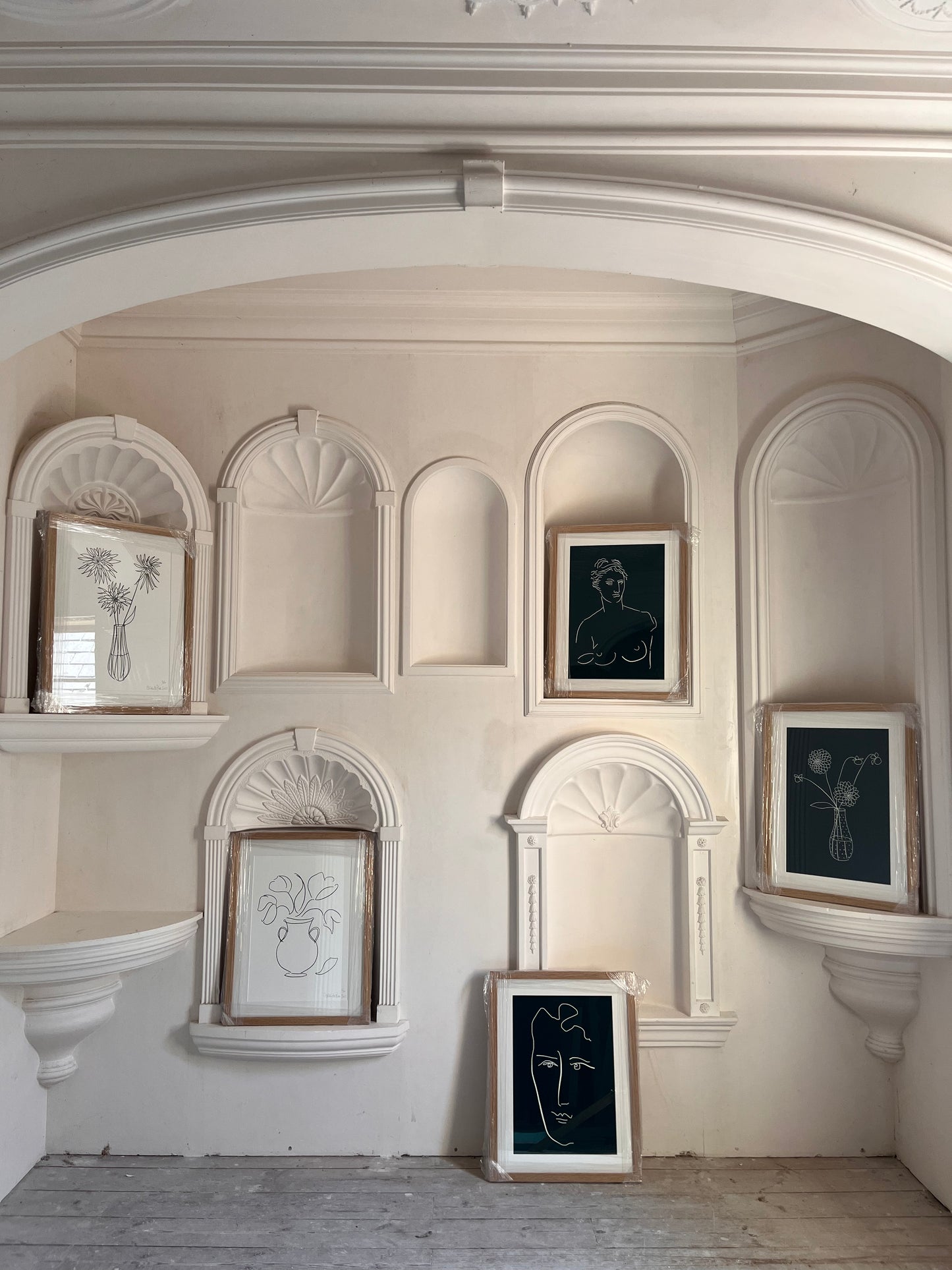 Venus de Milo Oak Framed Glicée Print